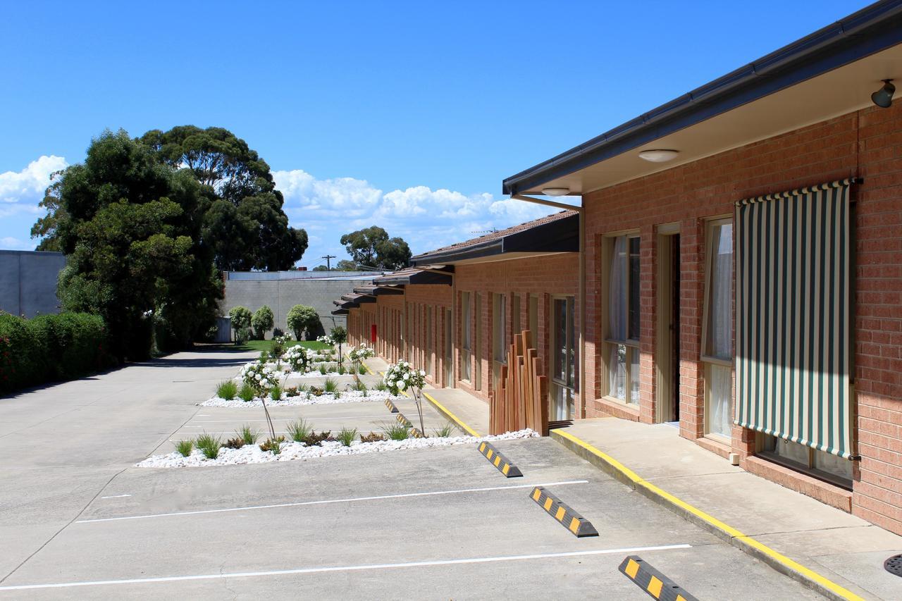 Cranbourne Motor Inn Exterior photo